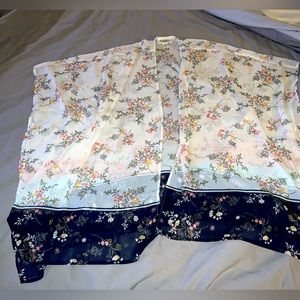 Motherhood Maternity One Size sheer floral shawl